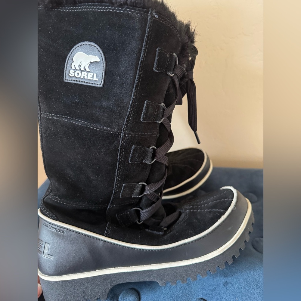Sorel Tivoli Women’s Winter Boots – Size 9, Black